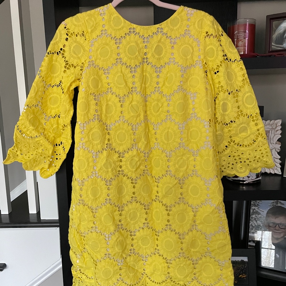 Size 0 mariella scallop dress